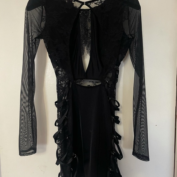 Le Senza black sexy dress, adjustable corset lace up sides - Picture 5 of 6